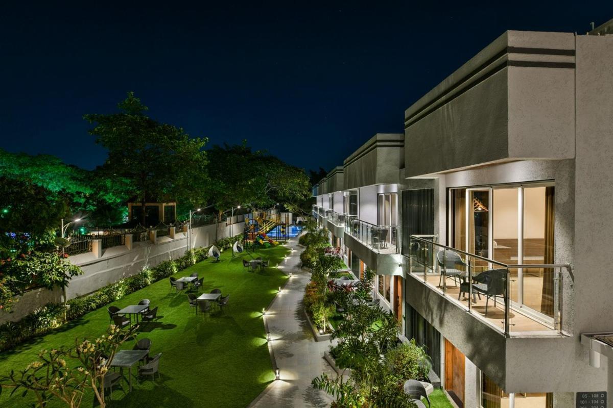 Meritas Aura Resort Lonavla Exterior foto